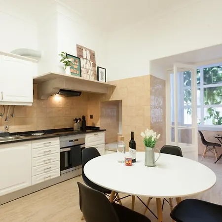 شقة Youthful Design In By Cozzy Homes *